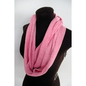 BRAND NEW RIBBED KNIT INFINITY SCARF
